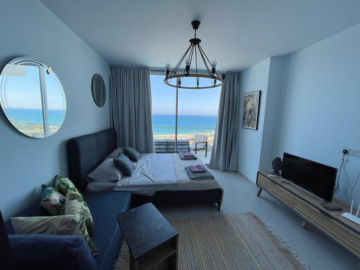 Sea View Suites By The Coast Фамагуста Екстер'єр фото