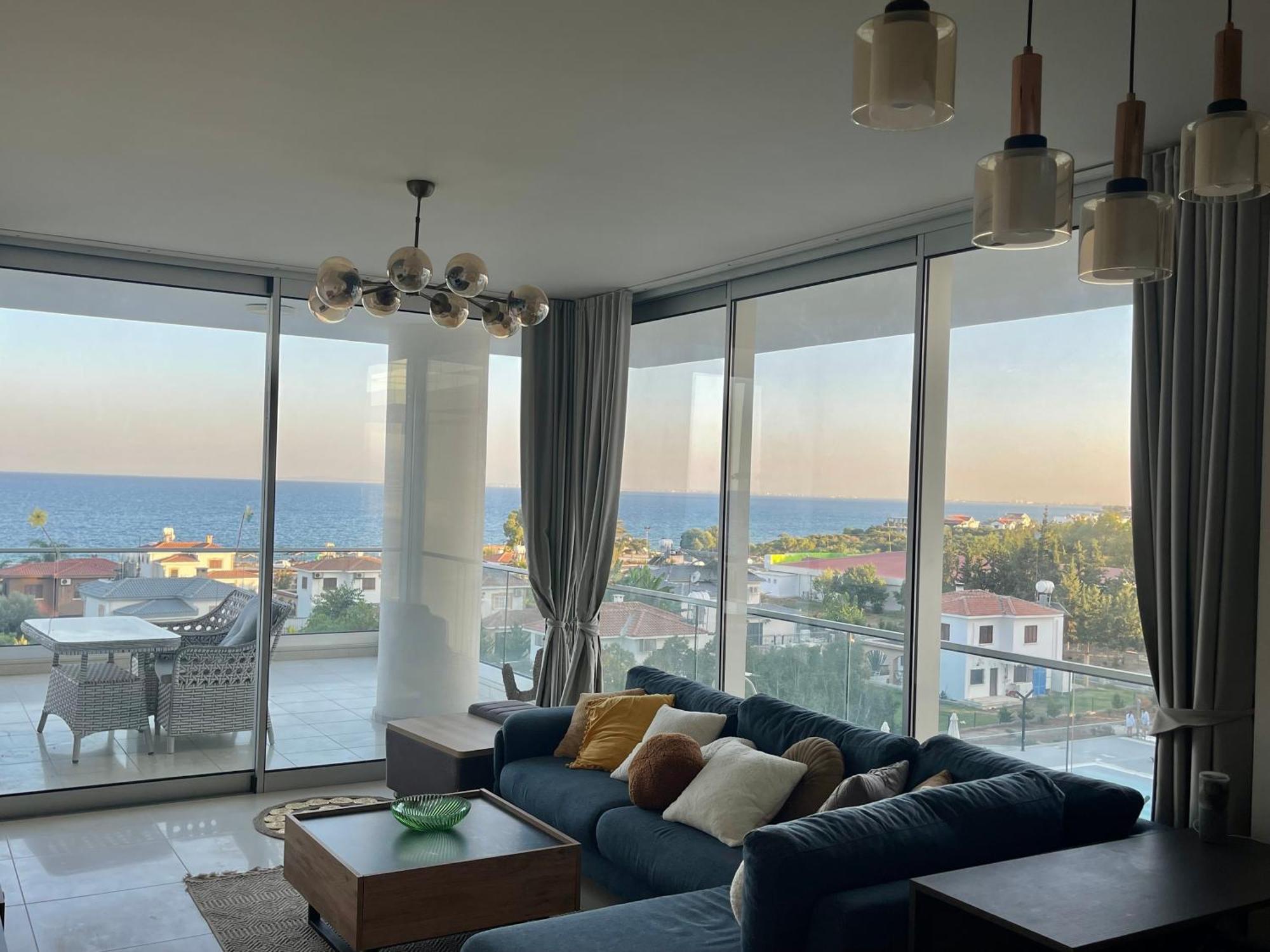Sea View Suites By The Coast Фамагуста Екстер'єр фото