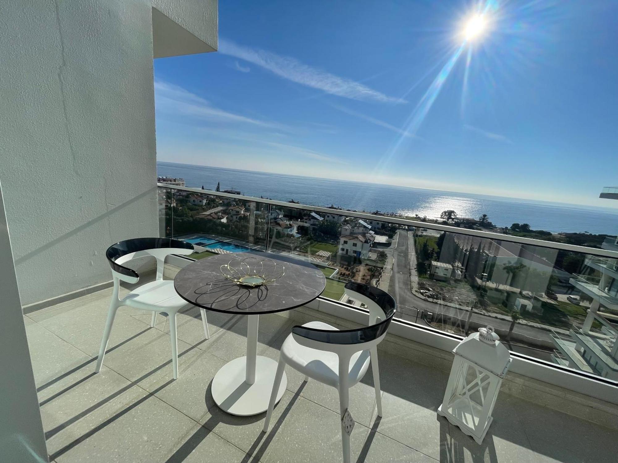 Sea View Suites By The Coast Фамагуста Екстер'єр фото