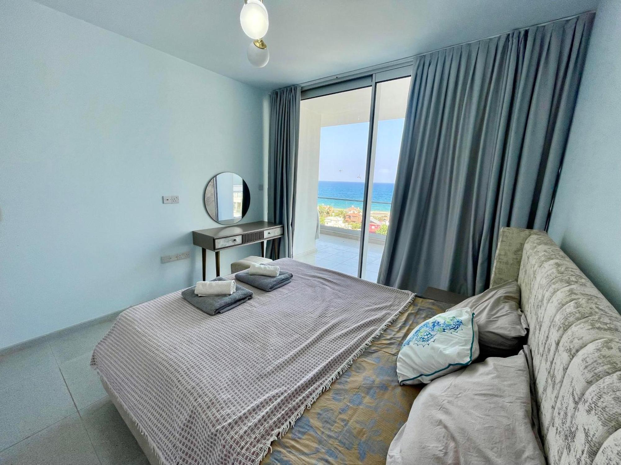 Sea View Suites By The Coast Фамагуста Екстер'єр фото