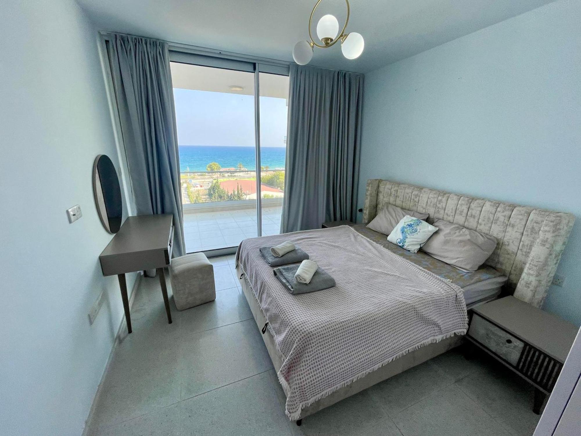 Sea View Suites By The Coast Фамагуста Екстер'єр фото