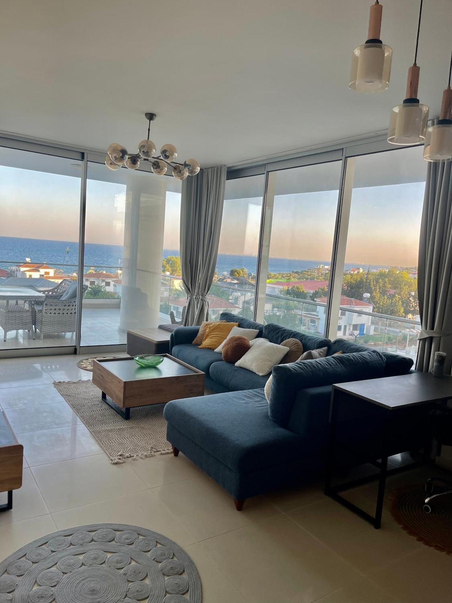 Sea View Suites By The Coast Фамагуста Екстер'єр фото